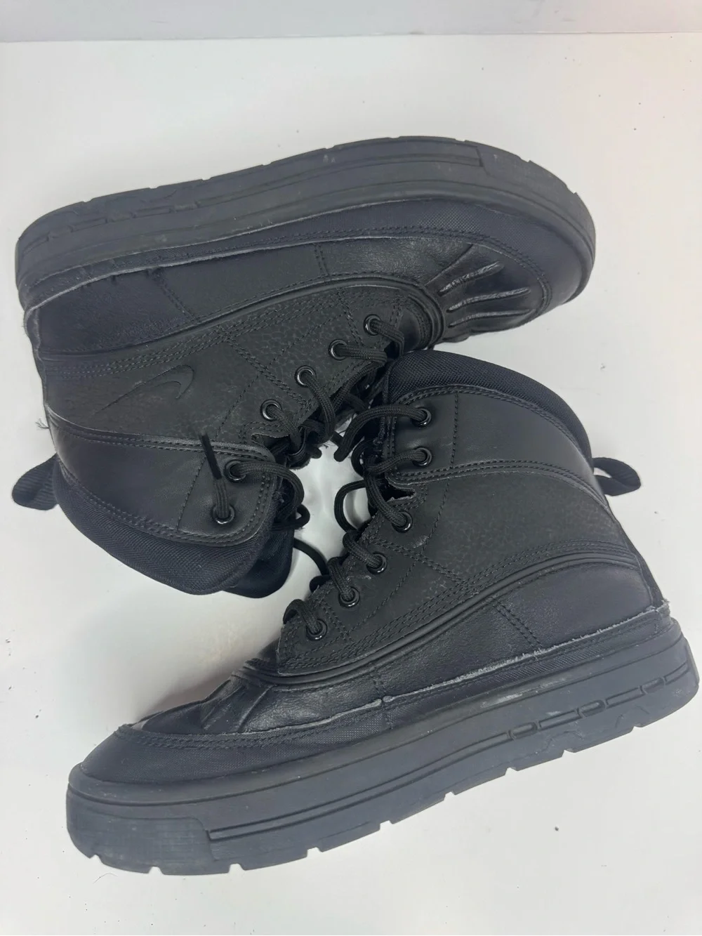 Nike ACG Black Duck Boots Youth Size 4.5Y